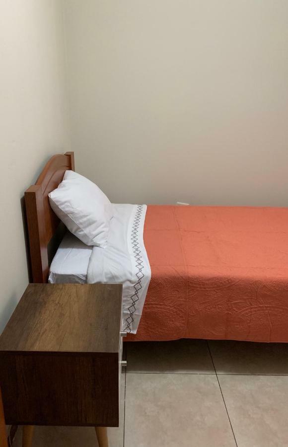 Chaglla Airport Bed & Breakfast Callao Exterior photo
